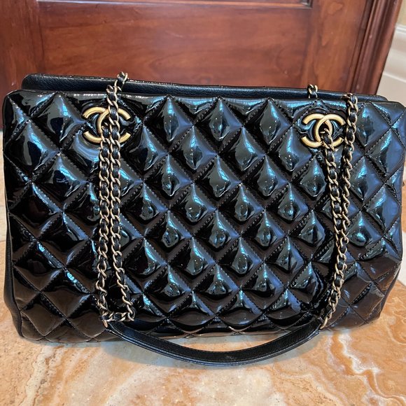 Chanel Paris Salzburg CC Eyelet Tote - Picture 9 of 10